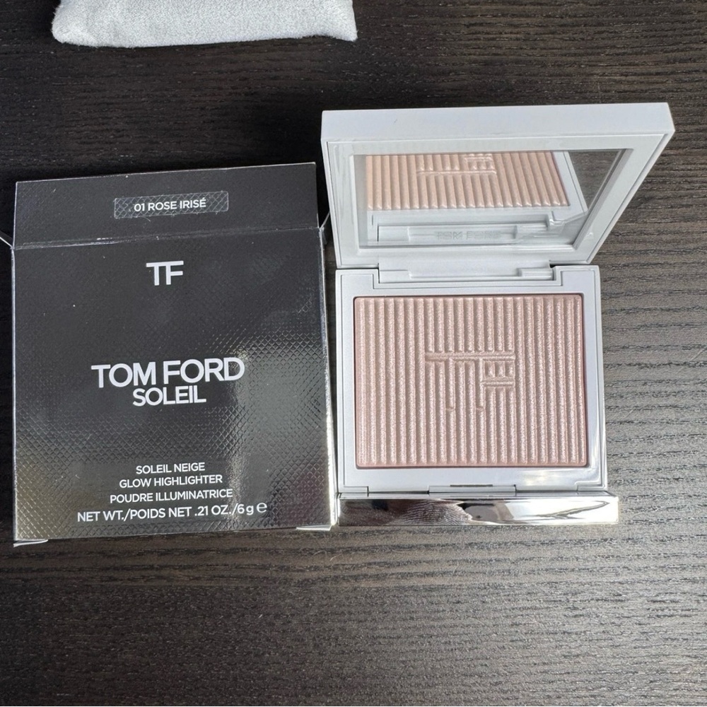 Tom Ford Soleil Neige Glow Highlighter Limited Edition 01 ROSE IRISE 6g